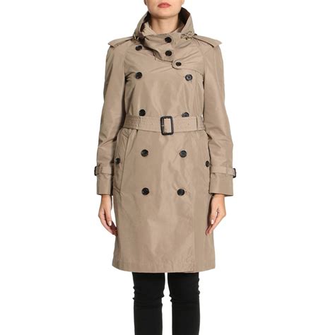 impermeabile burberry lungo anni 80 90|Trench e impermeabili di Burberry da donna .